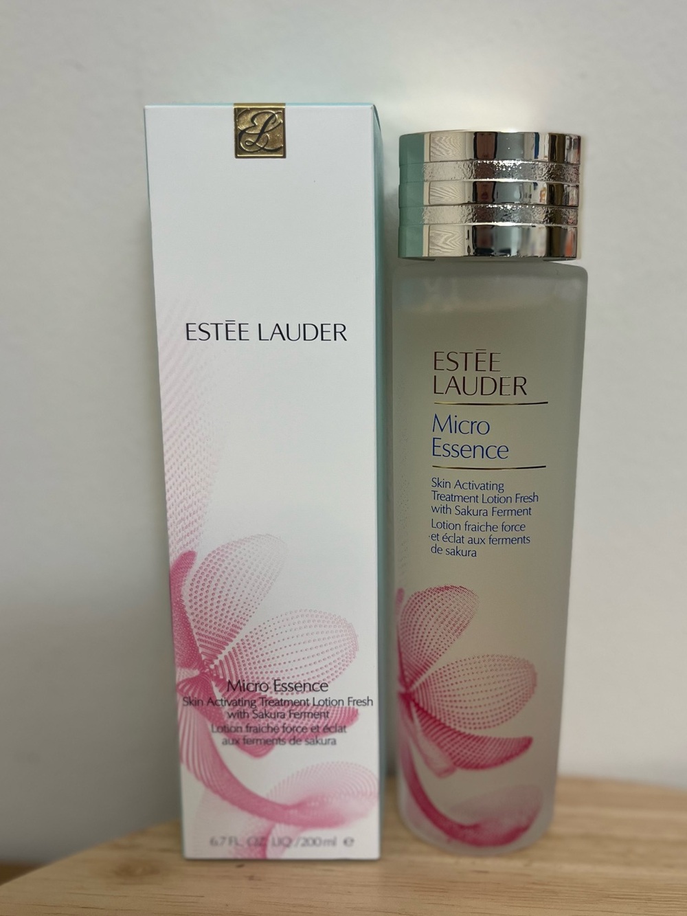 NEW Estée Lauder Micro Essence Skin activating treatment lotion - Picture 1 of 4